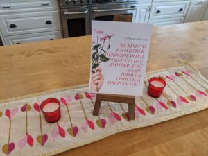 Simple Valentine Decorations